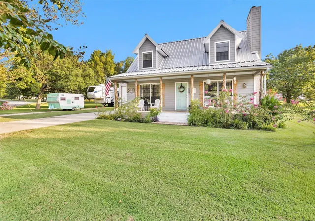 4th image of 12310 Lakeview Manor Dr, Willis, TX 77318 | MLS# 97150467