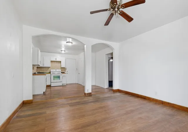 Photo 4 of Single family home for sale at 2423 Chamberlain St, Houston, TX 77093 | MLS# 72462582 | Listing updated on 2026-09-03