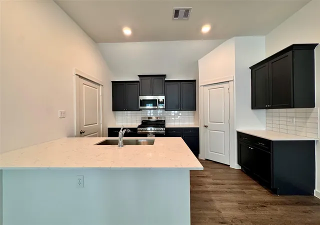 Photo 4 of Single family home for sale at 106 County Rd 51030, Cleveland, TX 77327 | MLS# 76629056 | Listing updated on 2026-07-08