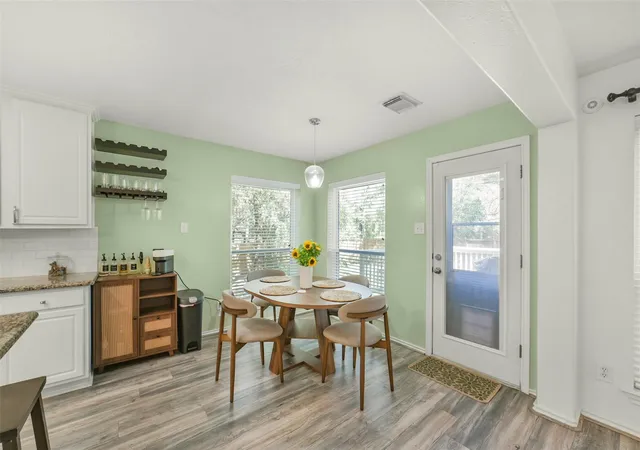 Photo 2 of Single family home for sale at 38 Tallow Hl Pl, Spring, TX 77382 | MLS# 40588492 | Listing updated on 2026-09-12