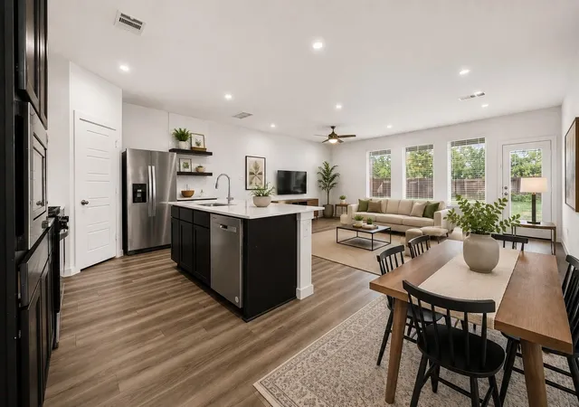 5th image of 3021 Skyline Mesa Dr, Houston, TX 77047 | MLS# 91492423