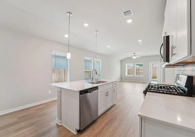 Photo 4 of Sale Pending at 19226 Newman Gdns Rd, Crosby, TX 77532 | MLS# 97941382 | Listing updated on 2026-08-24