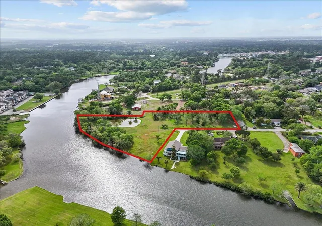 Photo 3 of Land for sale at 2725 49th Street, Dickinson, TX 77539 | MLS# 82297731 | Listing updated on 2026-10-10