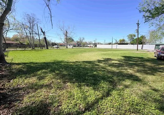 Photo 3 of Land for sale at 2485 Franklin St, Beaumont, TX 77701 | MLS# 89748172 | Listing updated on 2026-05-14