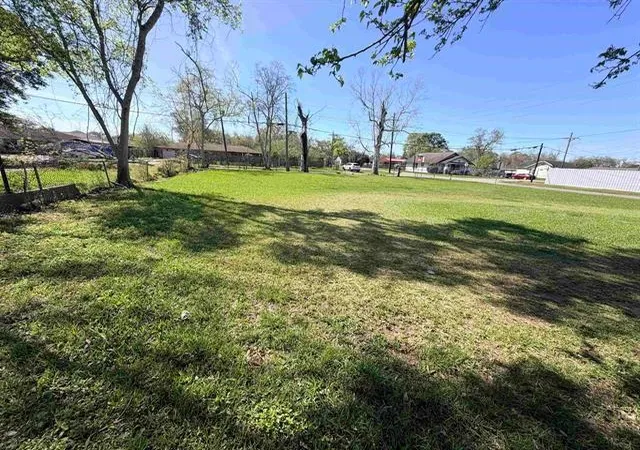 Photo 3 of Land for sale at 2485 Franklin St, Beaumont, TX 77701 | MLS# 89748172 | Listing updated on 2026-05-14
