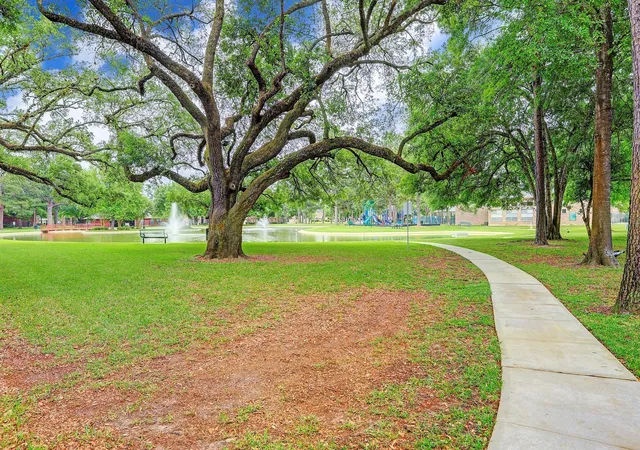 31st image of 11515 Brown Trl, Tomball, TX 77377 | MLS# 92416878