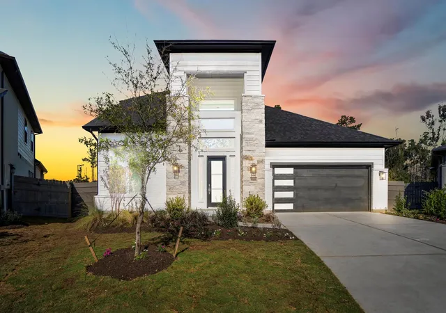 Photo 3 of Single family home for sale at 17202 Blooming Suzans Ln, Conroe, TX 77302 | MLS# 91087064 | Listing updated on 2026-08-26