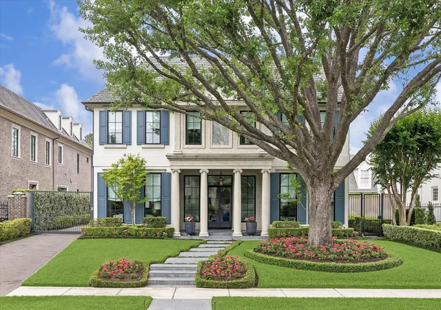 32nd image of 2240 Del Monte Dr, Houston, TX 77019 | MLS# 53691905