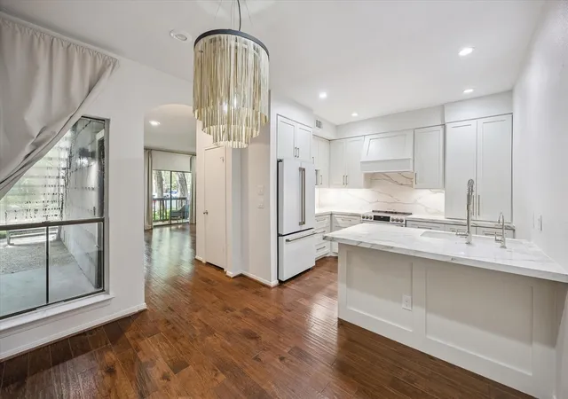 Homes for sale in Houston, TX | 11711 Memorial Dr #47, Houston, TX 77024 | MLS# 91053707