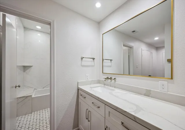 Homes for sale in Houston, TX | 11711 Memorial Dr #47, Houston, TX 77024 | MLS# 91053707