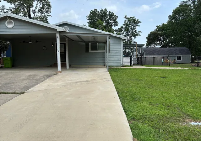 Photo 4 of Single family home for sale at 311 Casablanca Dr, Pointblank, TX 77364 | MLS# 64434915 | Listing updated on 2026-08-12