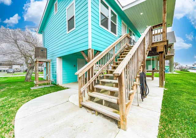 image of 1278 County Road 202, Bay City, TX 77414 | MLS# 81937650