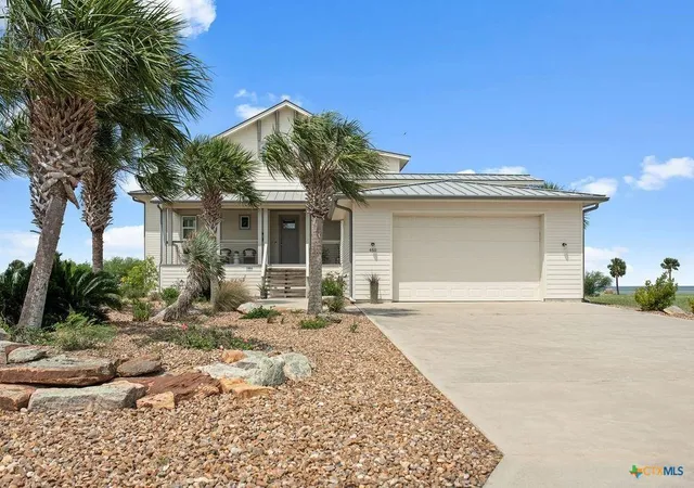 Photo 1 of Single family home for sale at 460 Bay Clb Dr, Seadrift, TX 77983 | MLS# 32694709 | Listing updated on 2026-05-13