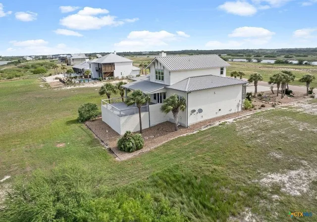Photo 3 of Single family home for sale at 460 Bay Clb Dr, Seadrift, TX 77983 | MLS# 32694709 | Listing updated on 2026-05-13