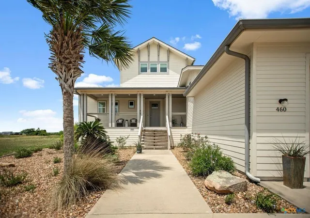 Photo 4 of Single family home for sale at 460 Bay Clb Dr, Seadrift, TX 77983 | MLS# 32694709 | Listing updated on 2026-05-13