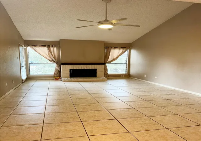 4th image of 10051 Westpark Dr #256, Houston, TX 77042 | MLS# 83227773