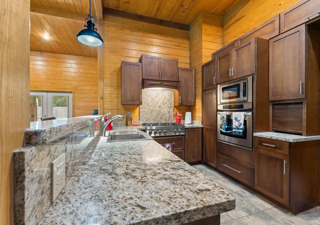 4th image of 451 W Main Dr, Shepherd, TX 77371 | MLS# 26352027