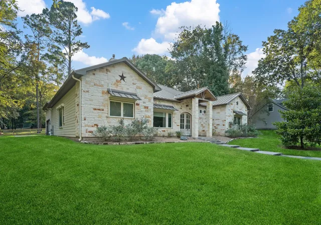 Homes for sale in Coldspring, TX | 201 Harbor Run Dr, Coldspring, TX 77331 | MLS# 96251834