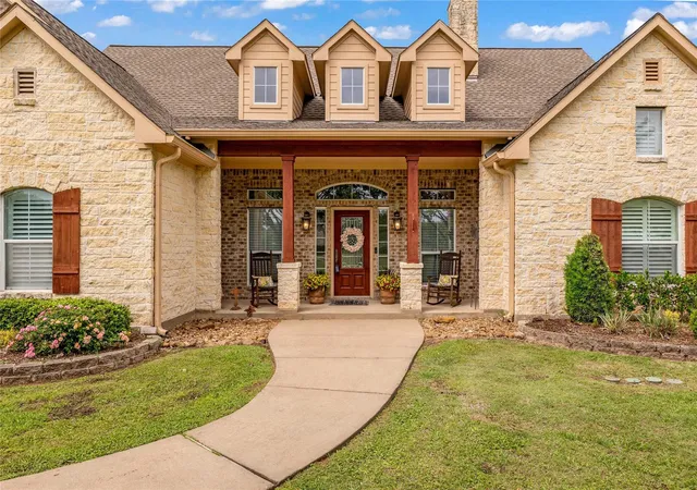 Photo 2 of Single family home for sale at 1910 Fox Trot Cir, Richmond, TX 77406 | MLS# 51400171 | Listing updated on 2026-07-25