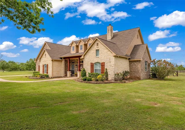 Photo 4 of Single family home for sale at 1910 Fox Trot Cir, Richmond, TX 77406 | MLS# 51400171 | Listing updated on 2026-07-25