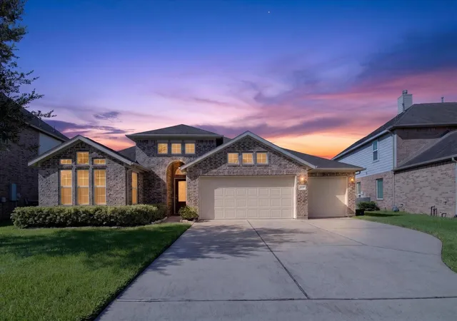 1st image of 9635 Clear Diamond, Rosharon, TX 77583 | MLS# 28950550