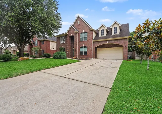 Photo 3 of Single family home for sale at 6511 Greencreek Meadows Ln, Spring, TX 77379 | MLS# 37072407 | Listing updated on 2026-07-31