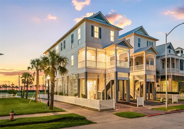 Homes for sale in Galveston, TX | 2602 E Seaside Dr, Galveston, TX 77550 | MLS# 8992168