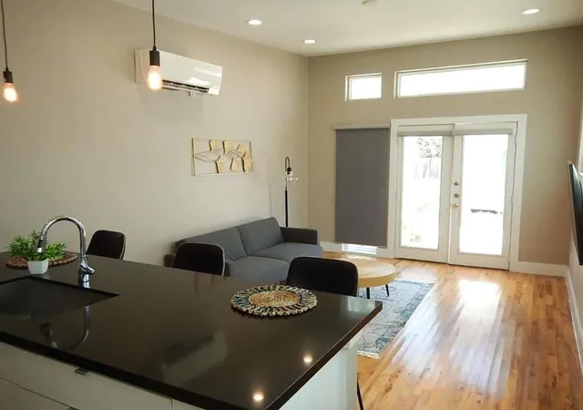 2nd image of 1506 Dumble St, Houston, TX 77023 | MLS# 14873143