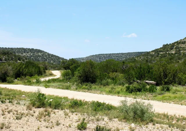 5th image of 2519 Widmark Rd, Del Rio, TX 78837 | MLS# 6629133