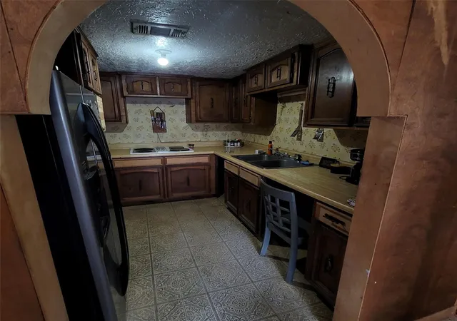 Photo 4 of Single family home for sale at 3710 19th Street N, Texas City, TX 77590 | MLS# 72294096 | Listing updated on 2026-06-25
