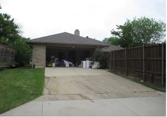 4th image of 1722 Mayflower Dr, Carrollton, TX 75007 | MLS# 92926891