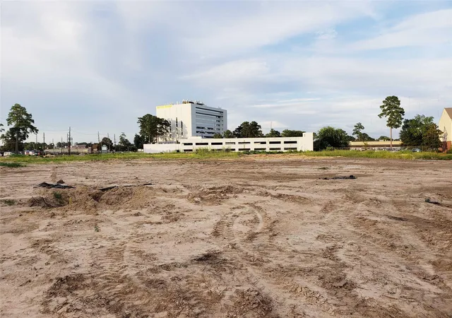 Photo 1 of Land for sale at 15000 Bammel N Houston Rd, Houston, TX 77014 | MLS# 58802523 | Listing updated on 2026-09-11