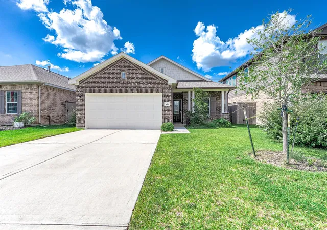 Photo 1 of Single family home for sale at 3611 Prairie Rose Trl, Angleton, TX 77515 | MLS# 14244886 | Listing updated on 2026-08-07