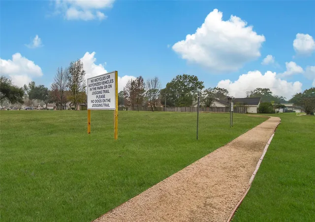 46th image of 7627 Inwood Grove Ln, Houston, TX 77088 | MLS# 84354406