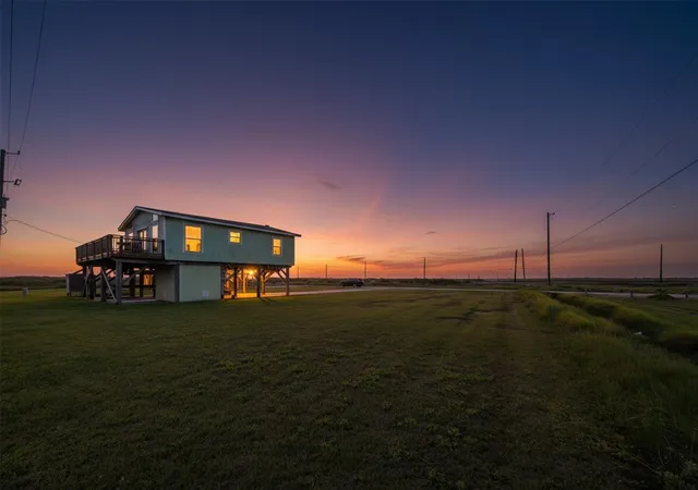 7th image of 12886 Jean Lafitte Dr, Freeport, TX 77541 | MLS# 46466276
