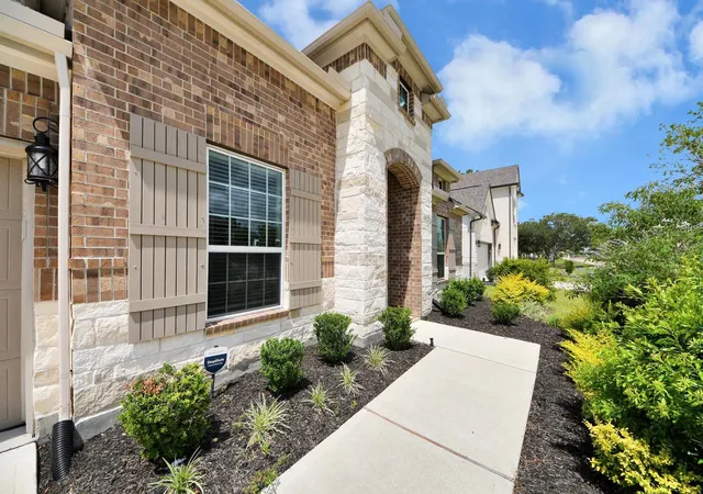 Homes for sale in Pearland, TX | 4916 Autumn Hills Trl, Pearland, TX 77584 | MLS# 49235500