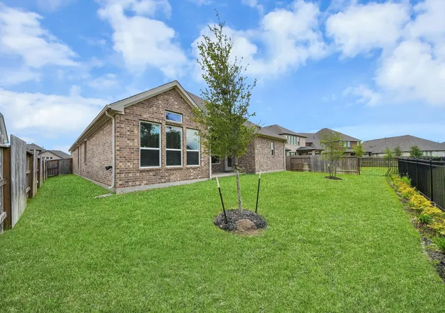Homes for sale in Pearland, TX | 4916 Autumn Hills Trl, Pearland, TX 77584 | MLS# 49235500