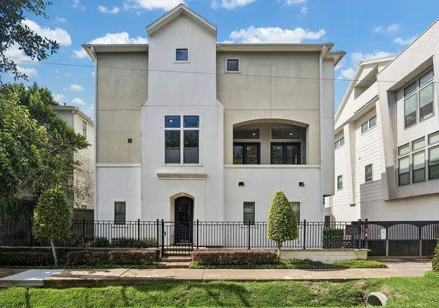 Photo 1 of Single family home for sale at 5718 Kansas St #D, Houston, TX 77007 | MLS# 47613067 | Listing updated on 2026-08-30
