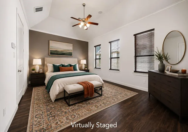 Photo 4 of Single family home for sale at 5718 Kansas St #D, Houston, TX 77007 | MLS# 47613067 | Listing updated on 2026-08-30