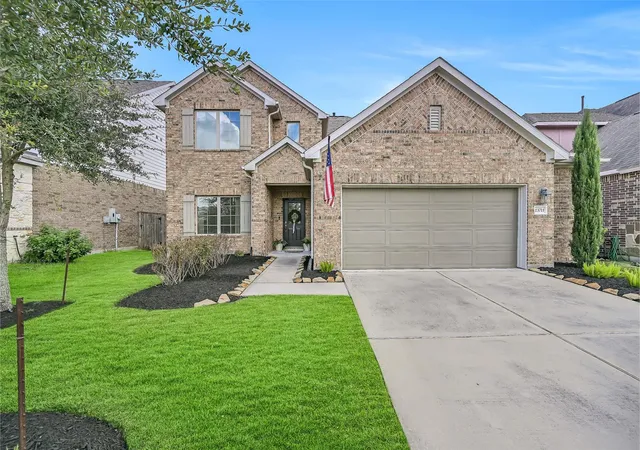 Photo 1 of Single family home for sale at 13711 Saxon Cliff Ln, Rosharon, TX 77583 | MLS# 2149455 | Listing updated on 2026-08-29