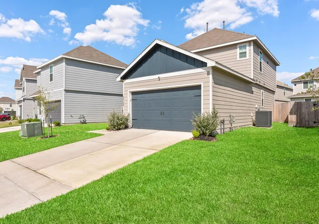 Photo 2 of Single family home for sale at 22126 Regal Hts Ln, Houston, TX 77073 | MLS# 28016892 | Listing updated on 2026-08-20