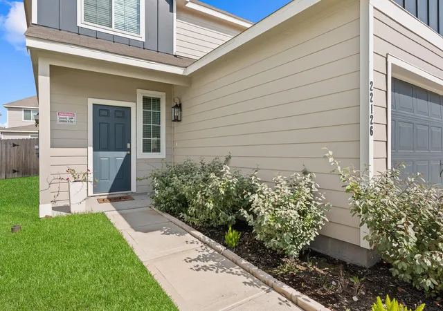 Photo 3 of Single family home for sale at 22126 Regal Hts Ln, Houston, TX 77073 | MLS# 28016892 | Listing updated on 2026-08-20