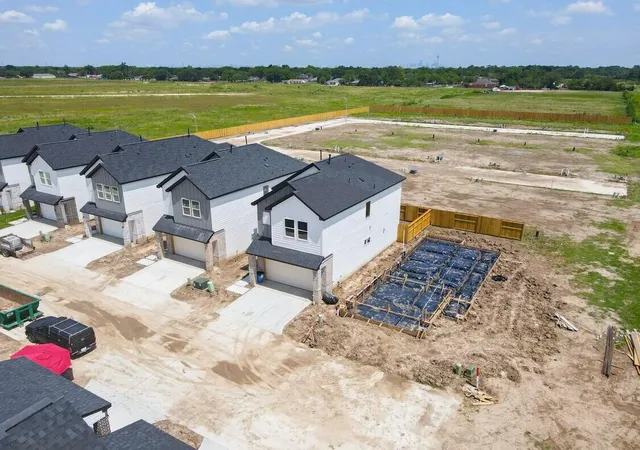 5th image of 6402 Pregenero Ln, Houston, TX 77048 | MLS# 40431685