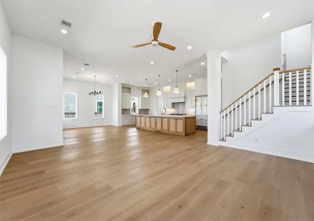 Photo 3 of Single family home for sale at 11350 Beachside Dr, Galveston, TX 77554 | MLS# 24148063 | Listing updated on 2026-09-15