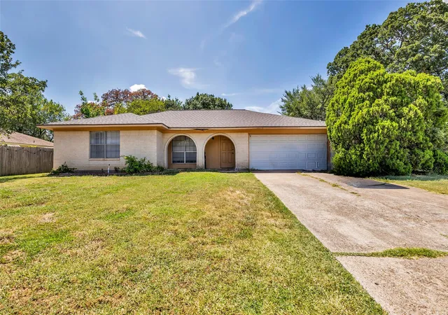 Photo 1 of Single family home for sale at 1613 Todd Trl, College Station, TX 77845 | MLS# 35123494 | Listing updated on 2026-09-14