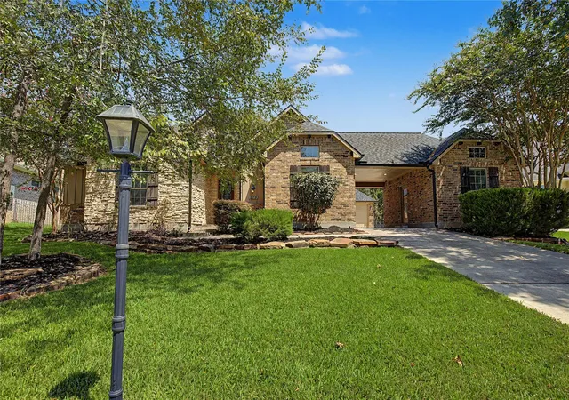 Photo 1 of Single family home for sale at 279 W Pines Dr, Montgomery, TX 77356 | MLS# 46050540 | Listing updated on 2026-09-05