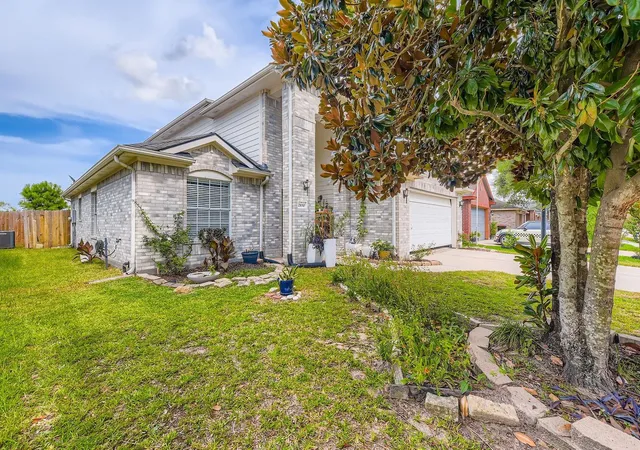 Photo 3 of Single family home for sale at 21010 Vista Tr Dr, Houston, TX 77073 | MLS# 65814301 | Listing updated on 2026-07-07