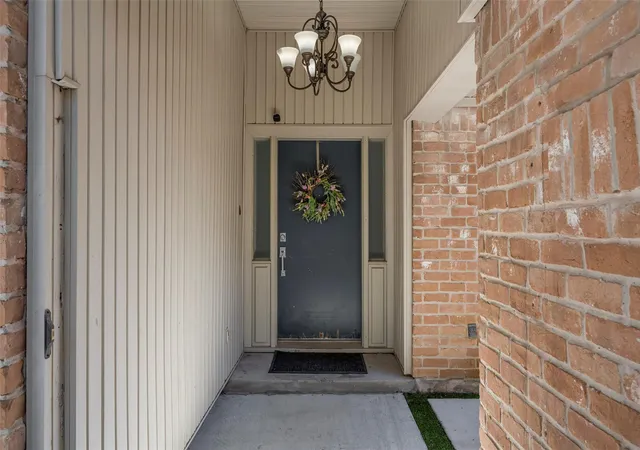 3rd image of 11743 Wickhollow Ln, Houston, TX 77043 | MLS# 62663956