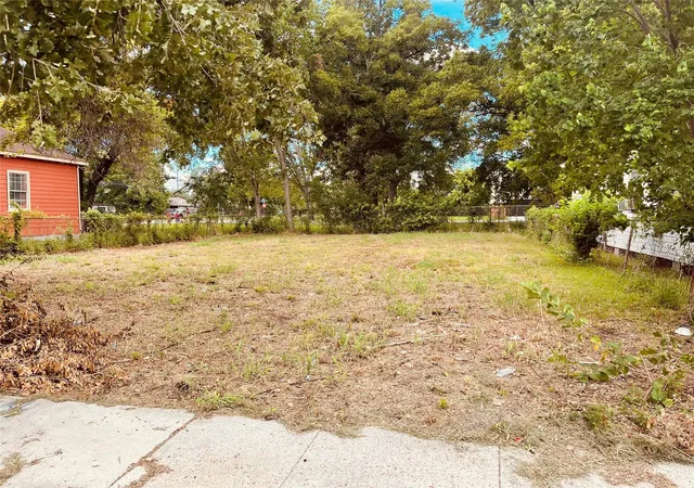 Photo 1 of Land for sale at 5509 Arapahoe St, Houston, TX 77020 | MLS# 48304482 | Listing updated on 2026-09-09