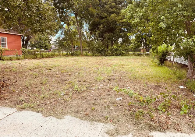Photo 2 of Land for sale at 5509 Arapahoe St, Houston, TX 77020 | MLS# 48304482 | Listing updated on 2026-09-09